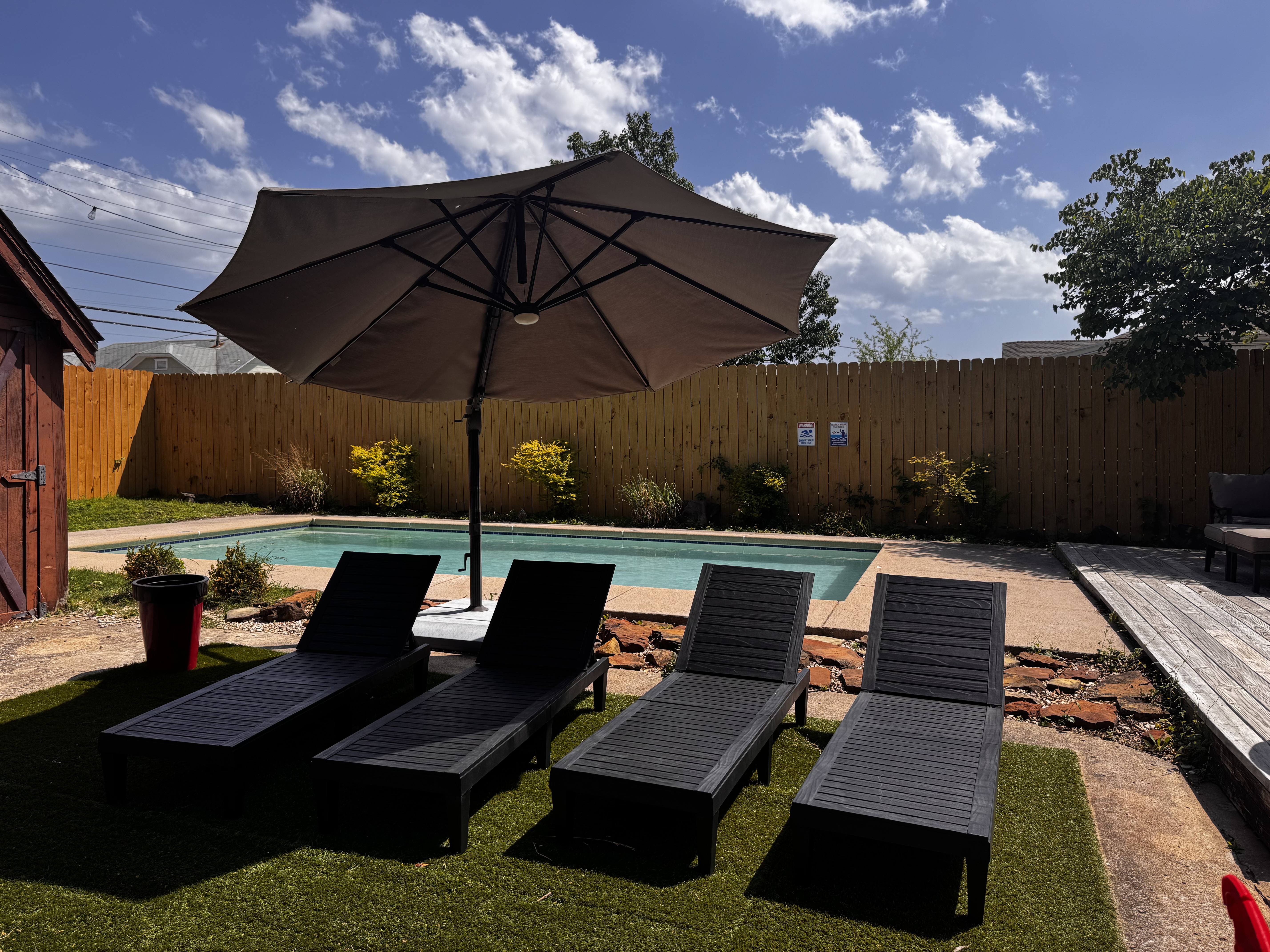 In-ground Pool, Hot Tub, Fire Pit, Massage Room! - Tulsa, OK