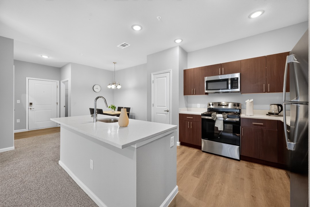 Whitewing Flats · Unit 3206 2/2