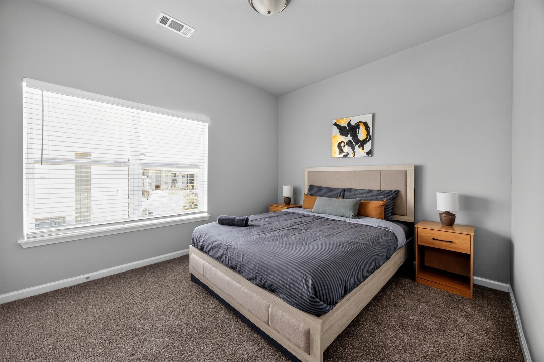 Whitewing Flats · Unit 3306 2/2
