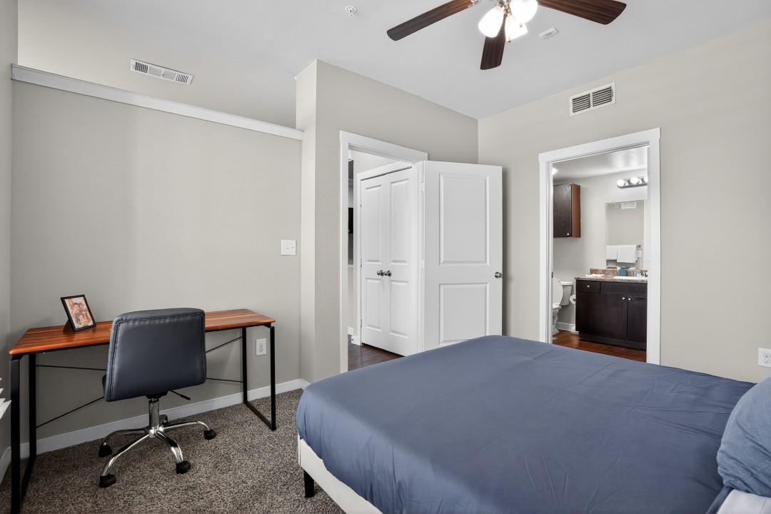 The Lodge at Guadalupe 1/1 · Unit 927
