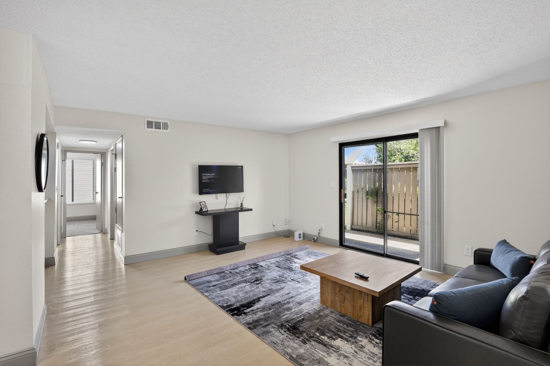 Rosehill Pointe · Unit 36 2/1
