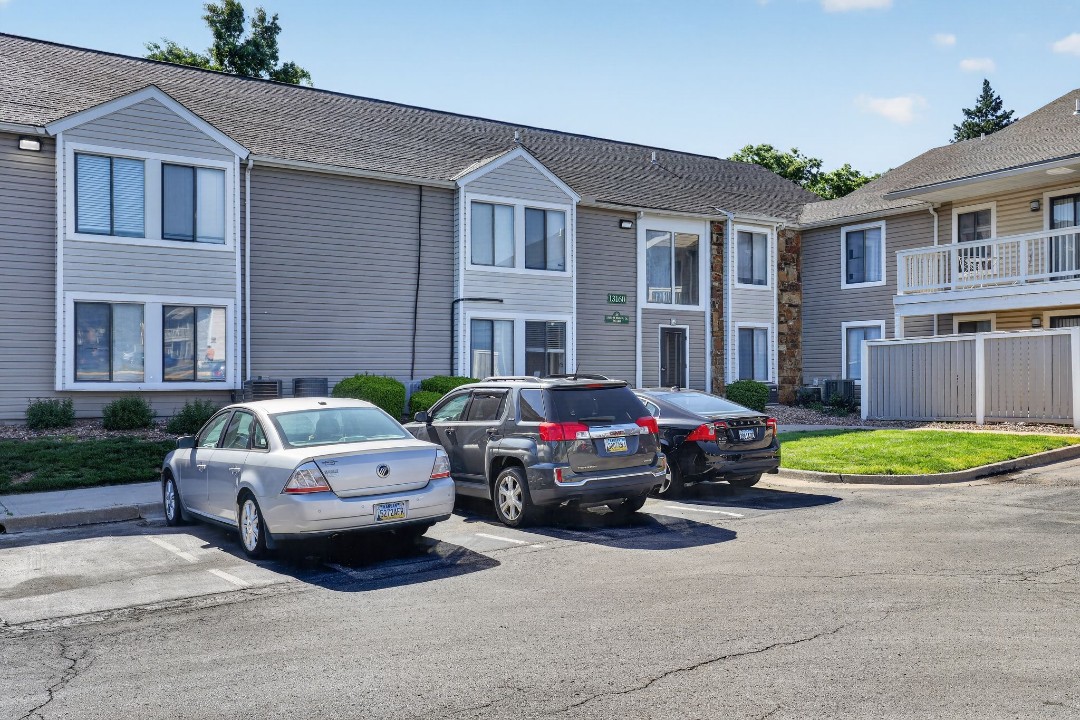 Rosehill Pointe · Unit 161 1/1