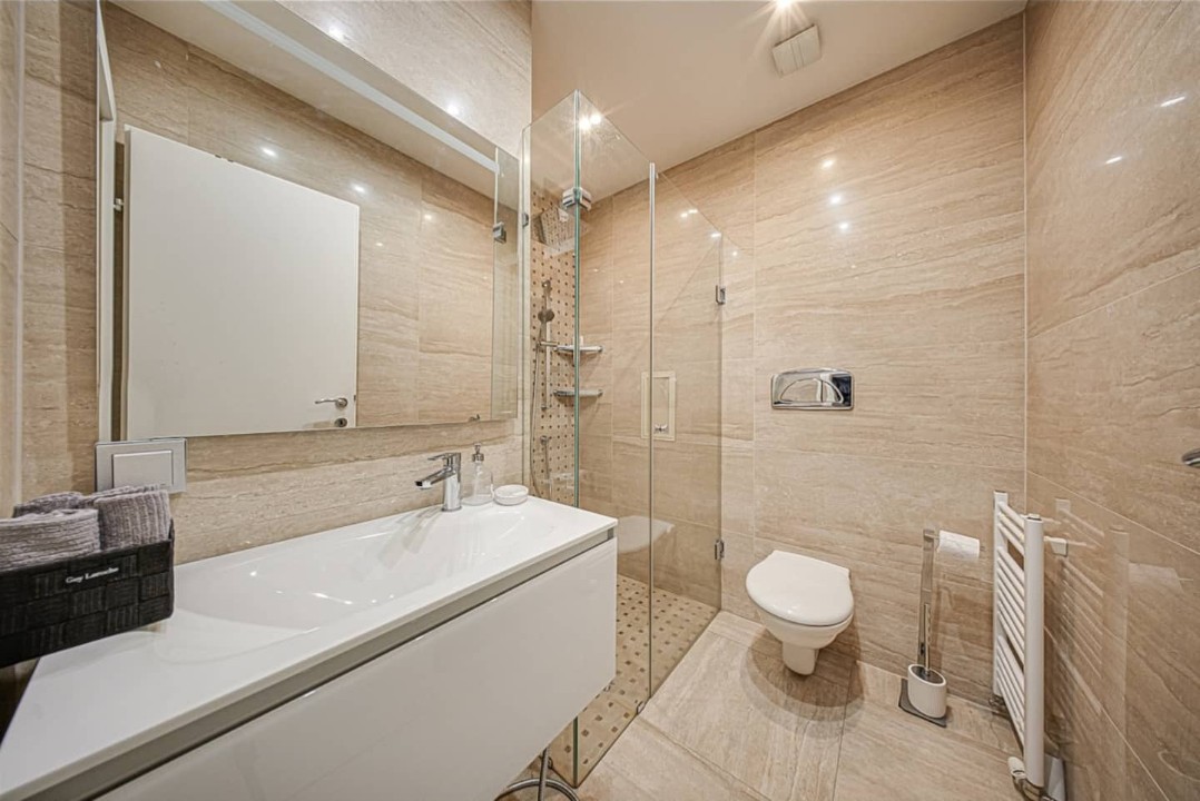 Property thumbnail 19