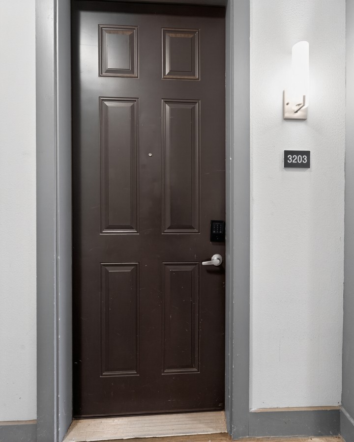 The Creekside at Vantage · Unit 3203 2/2