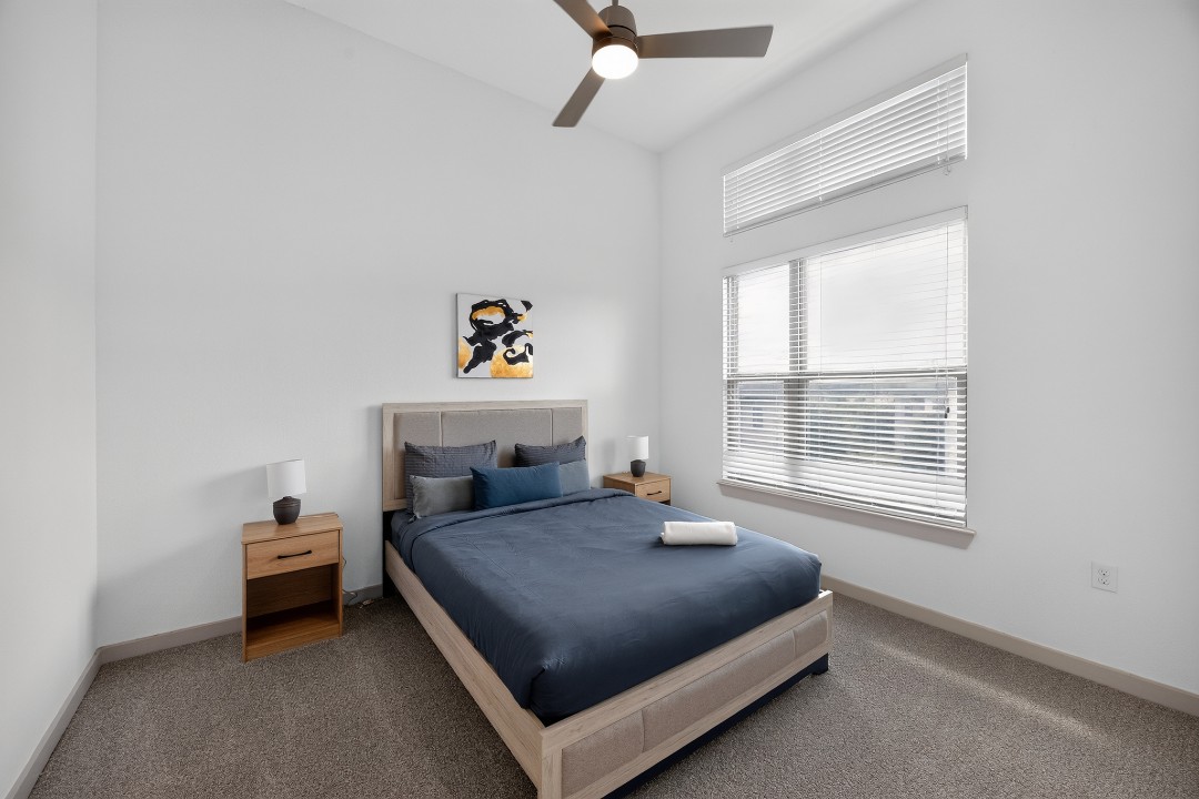 2 Bedrooms · Signature layout