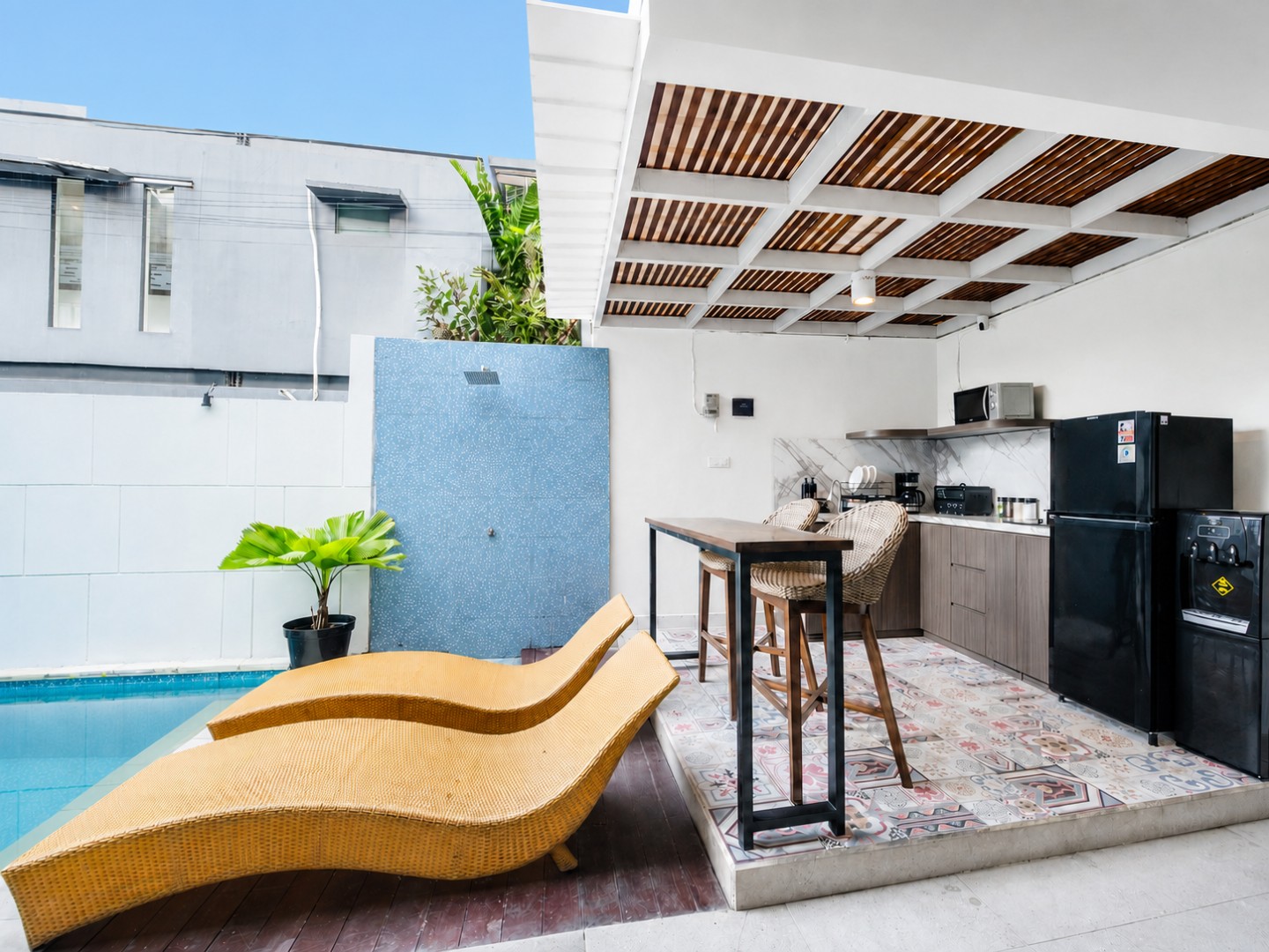 Island Boy Guesthouse – Pantai Lima (Top Floor) — photo 22