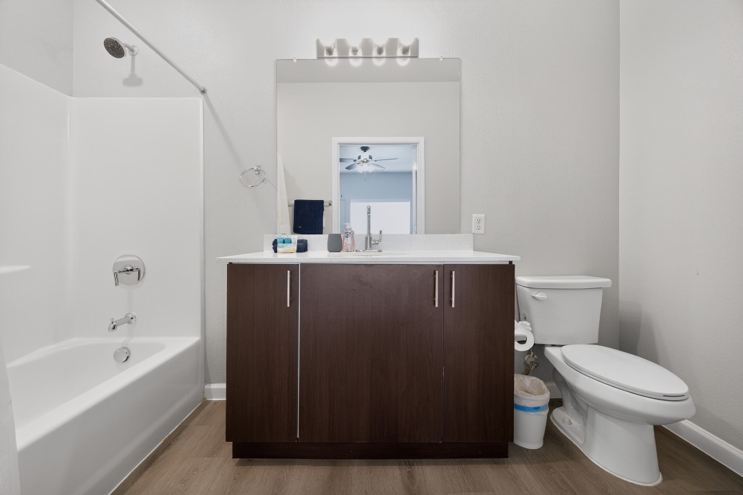 Whitewing Flats · Unit 3207 2/2