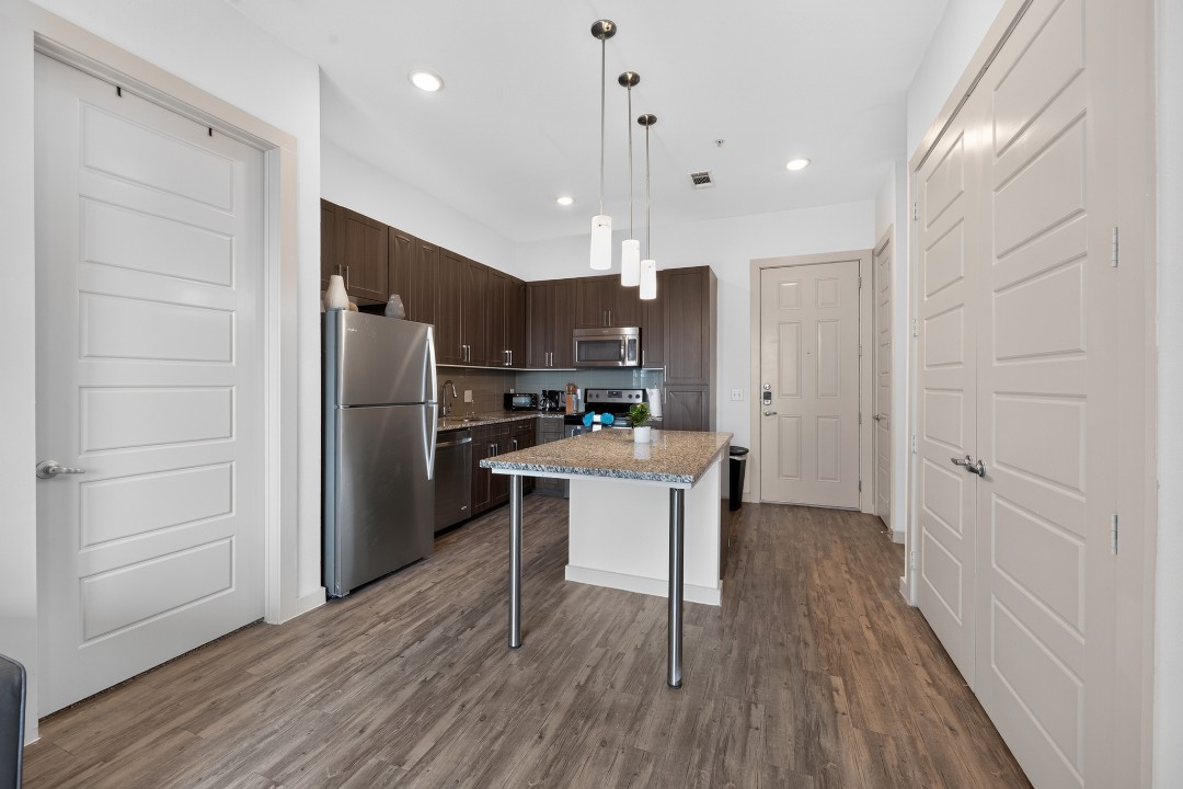 The Creekside at Vantage · Unit 3215 2/2