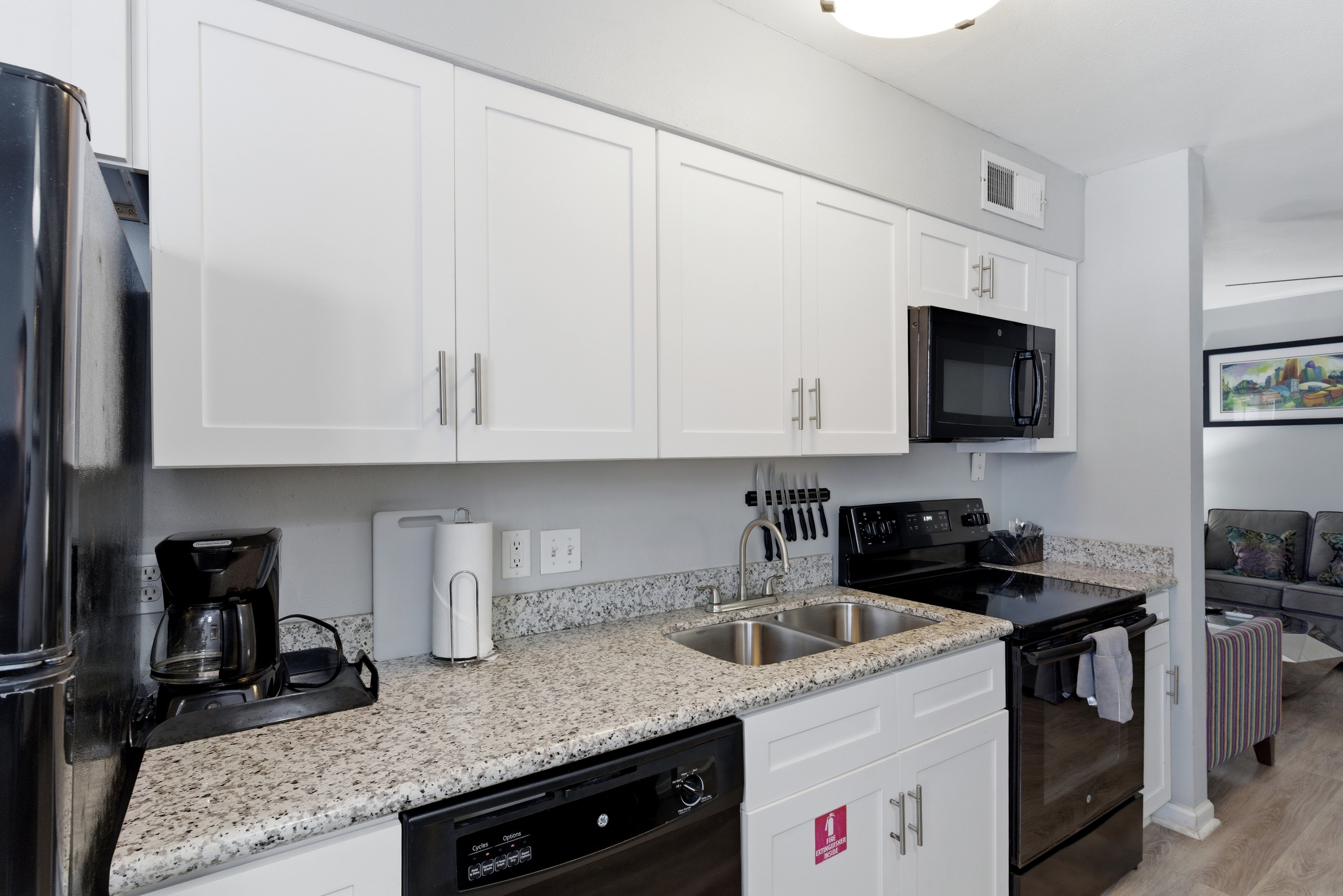 Fully equipped modern kitchen