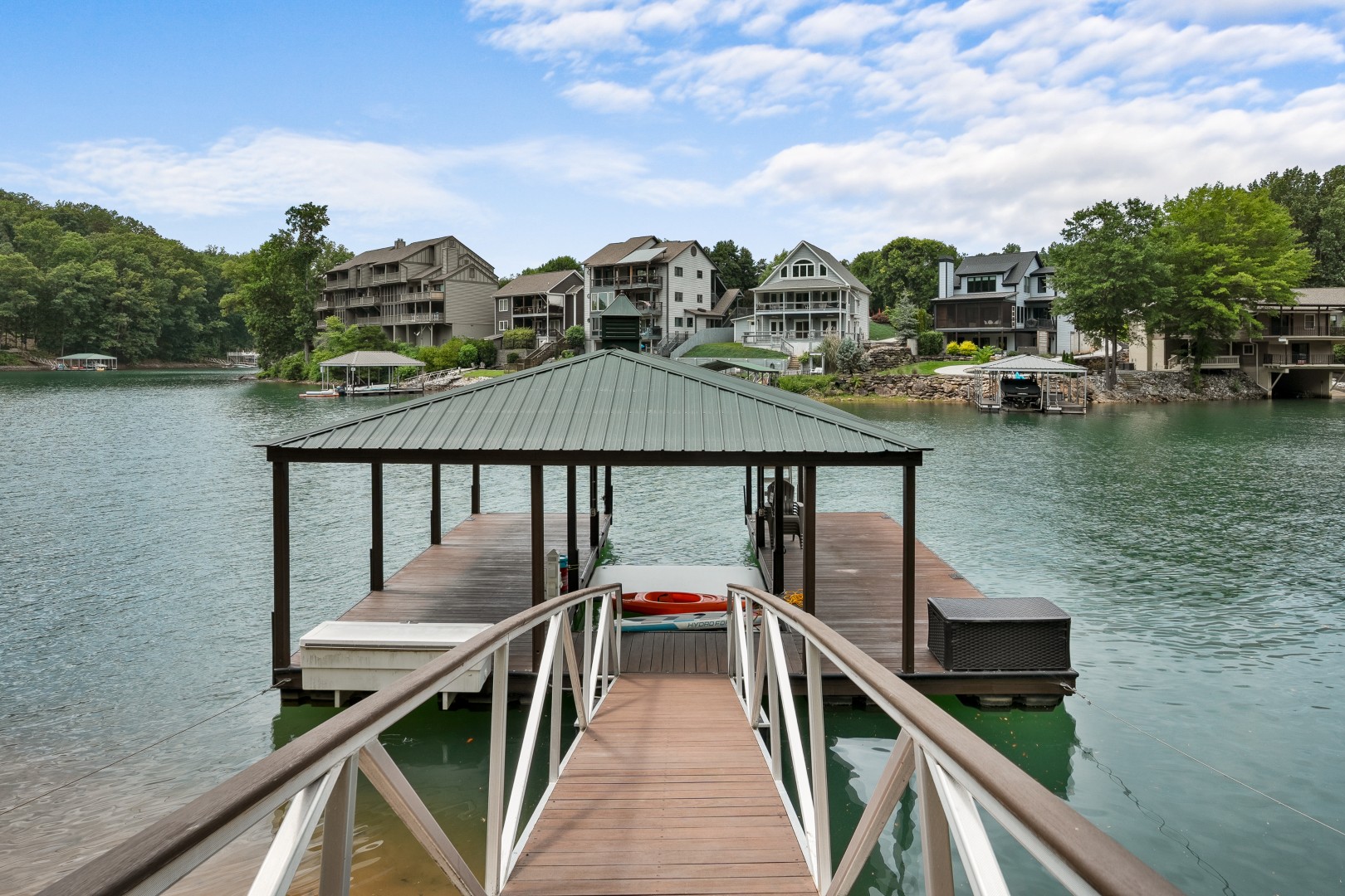 Keowee Canopy Retreat
