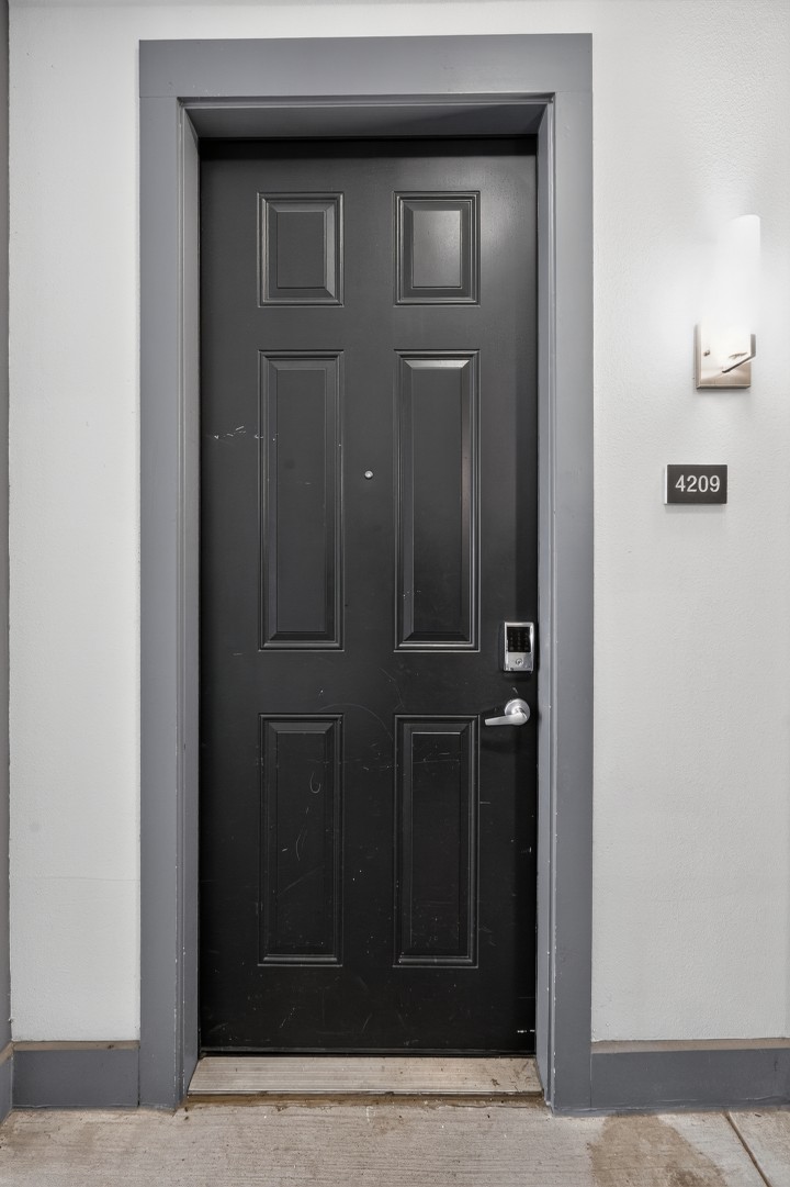 The Creekside at Vantage · Unit 4209 1/1
