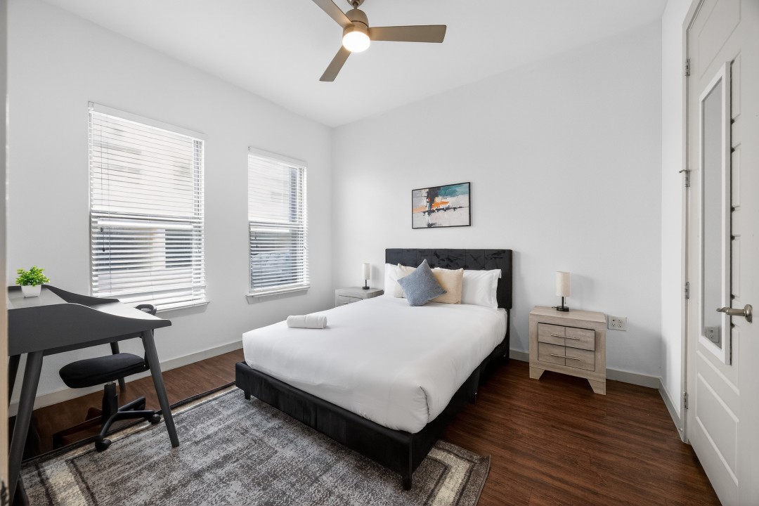 The Creekside at Vantage · Unit 3103 2/2