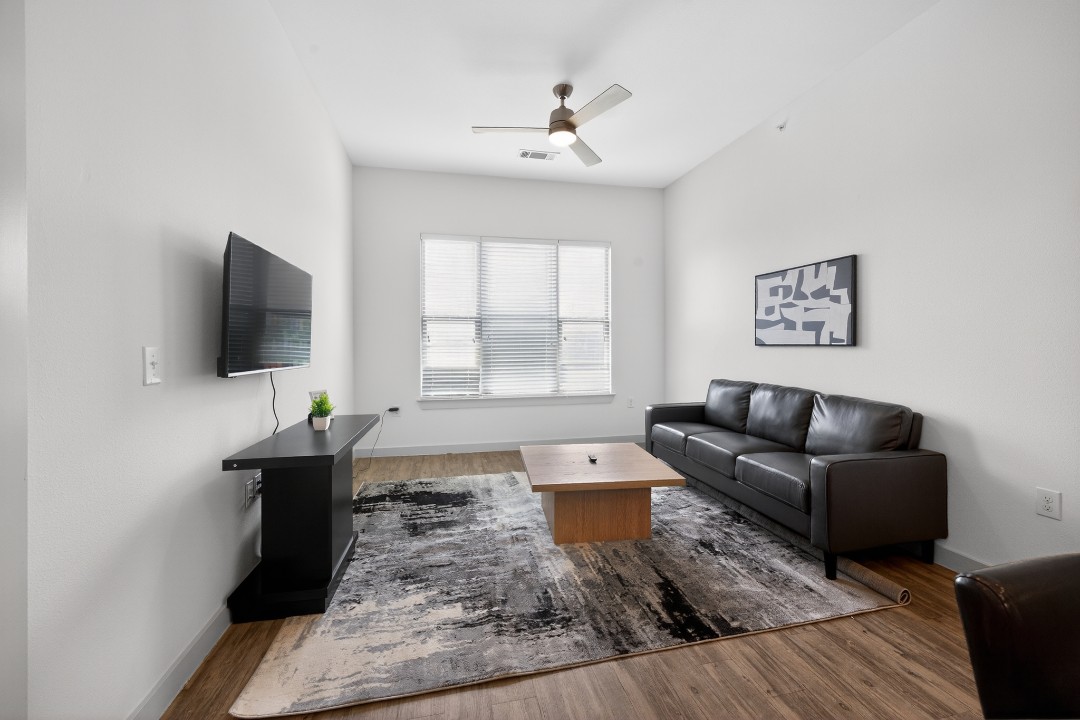 The Creekside at Vantage · Unit 4314 2/2