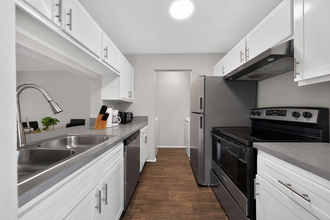 Spectra at Tamarac 7-8545 · Unit 1/1