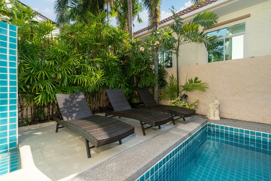 Jon · 3 bedrooms pool villa Rawai