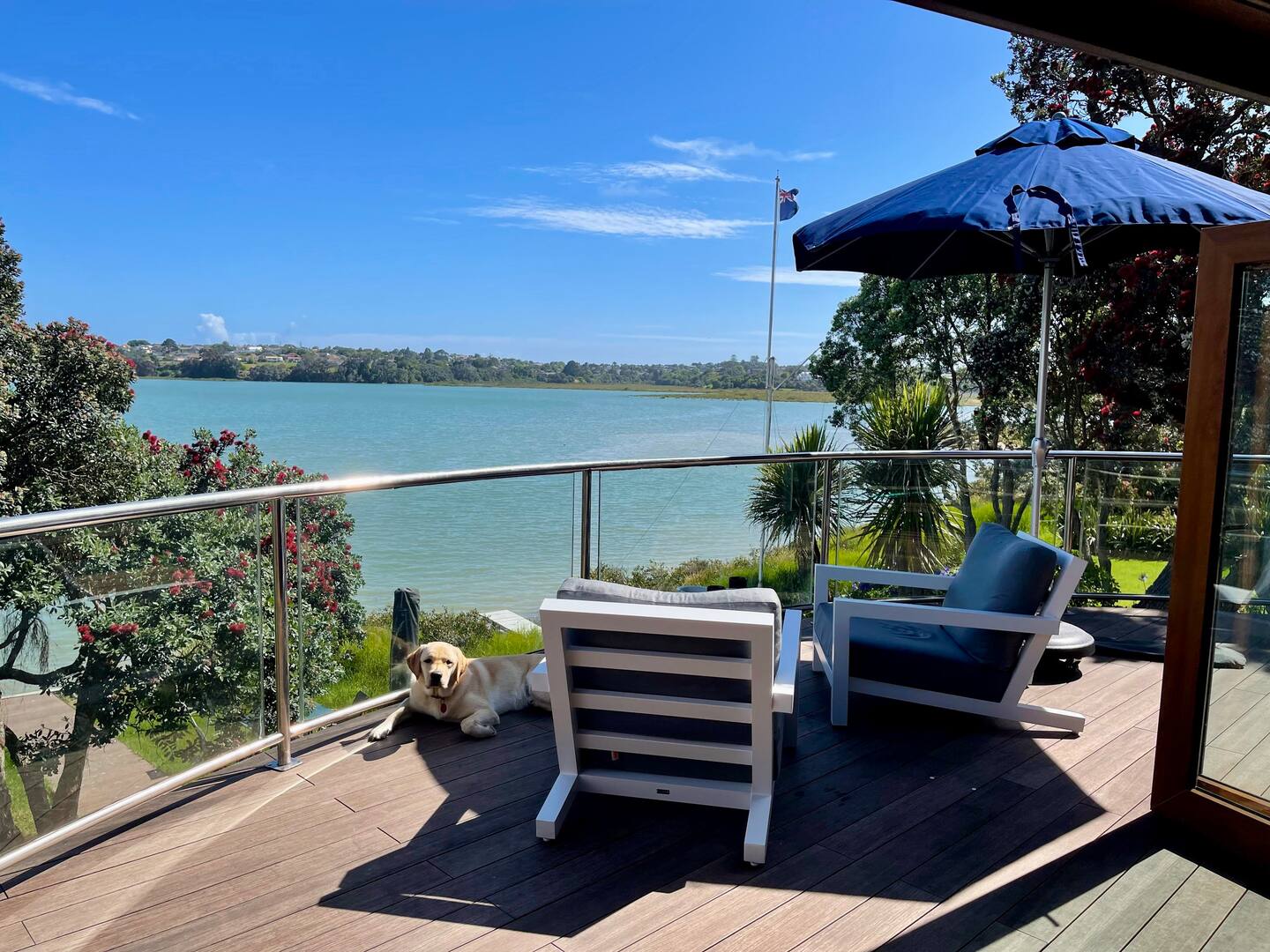 Bayswater Waterfront Paradise by Bespoke Stays   