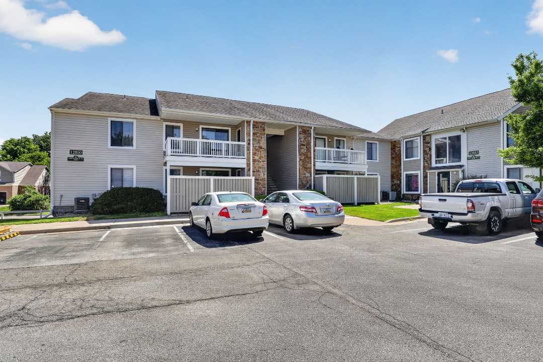 Rosehill Pointe · Unit 36 2/1