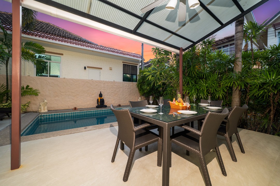 Jon · 3 bedrooms pool villa Rawai
