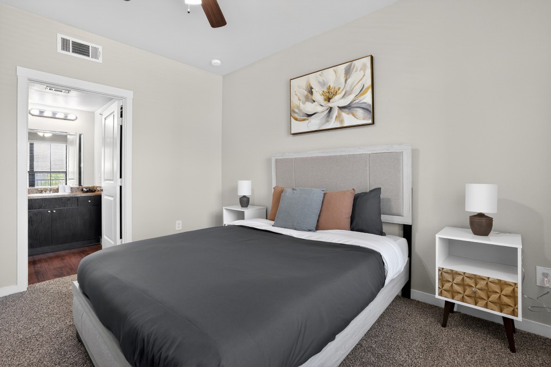 The Lodge at Guadalupe 1/1 · Unit 427