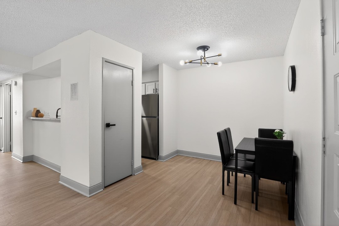 Rosehill Pointe · Unit 31 2/1