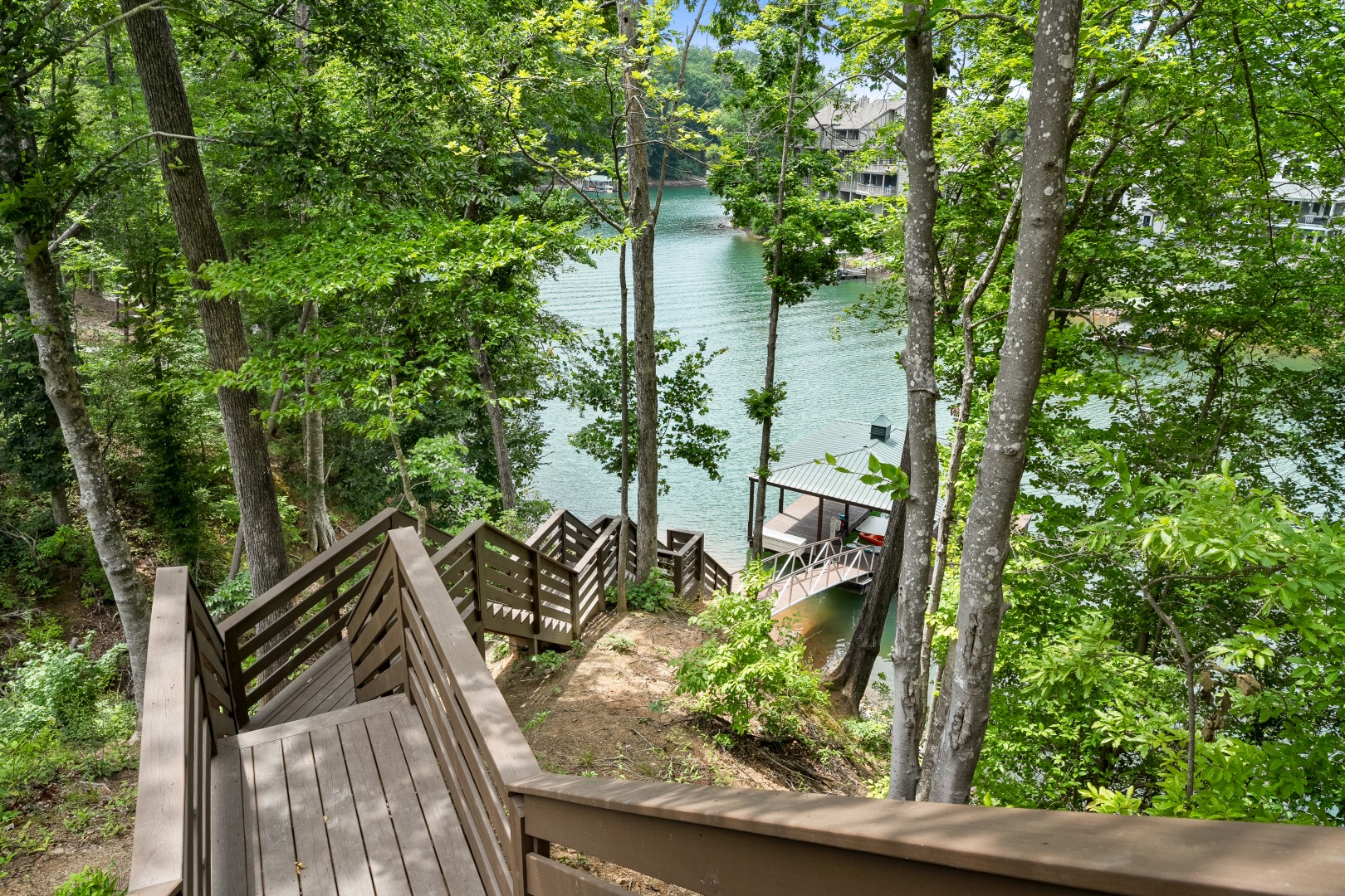 Keowee Canopy Retreat