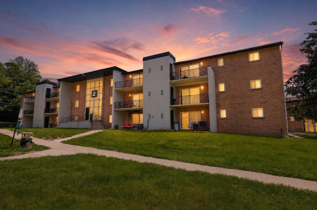 The Chateau 2bd/2bth · Unit unit 201
