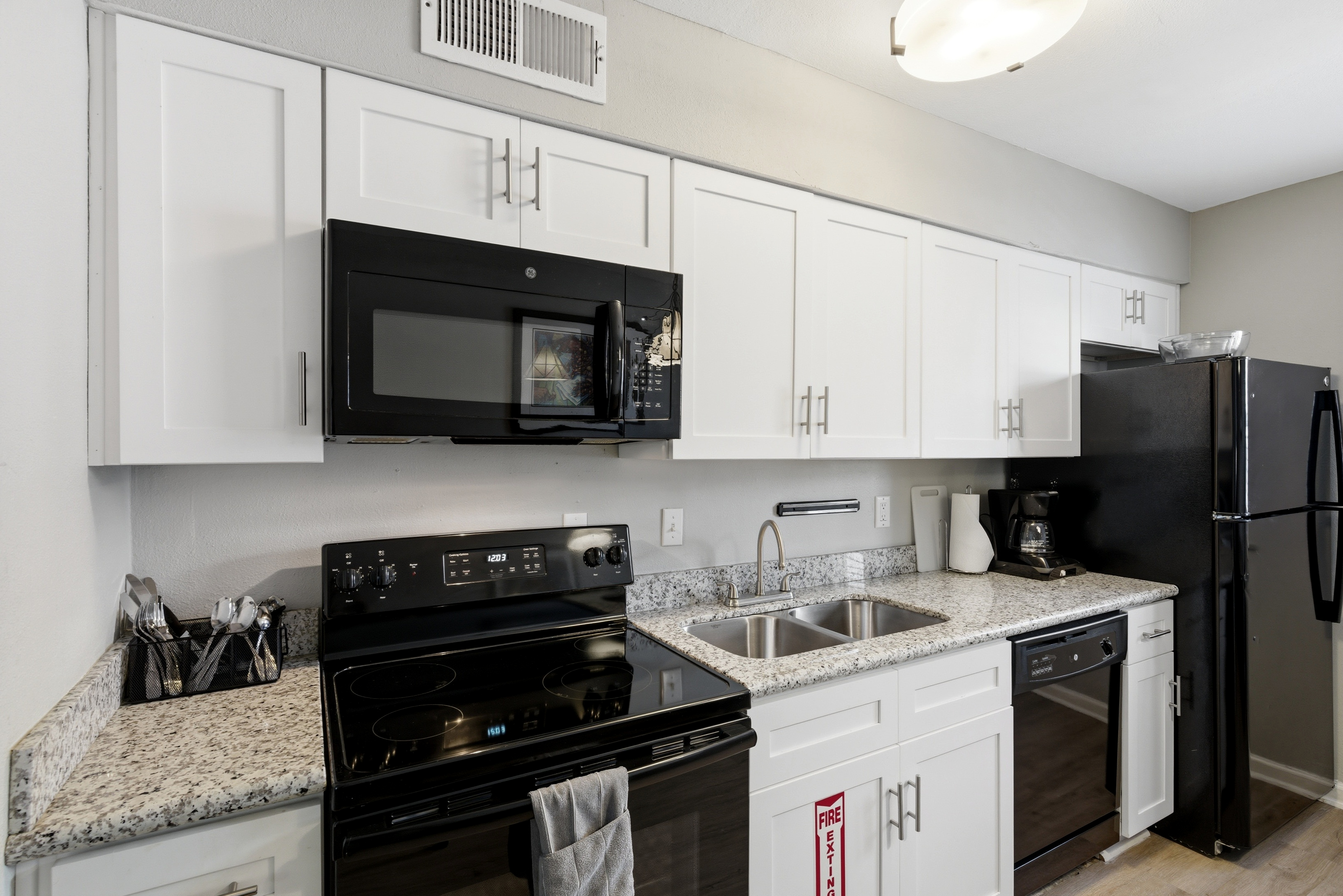 Fully equipped modern kitchen