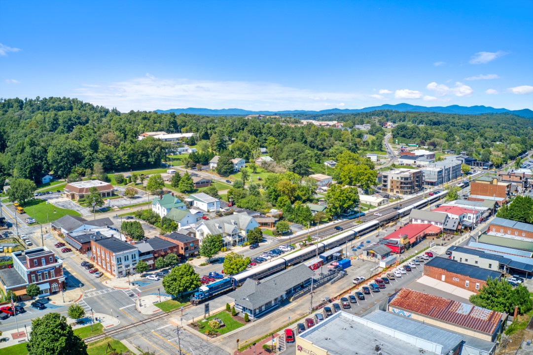 Sacred Summit is only a 5 minute drive to historic downtown Blue Ridge ...