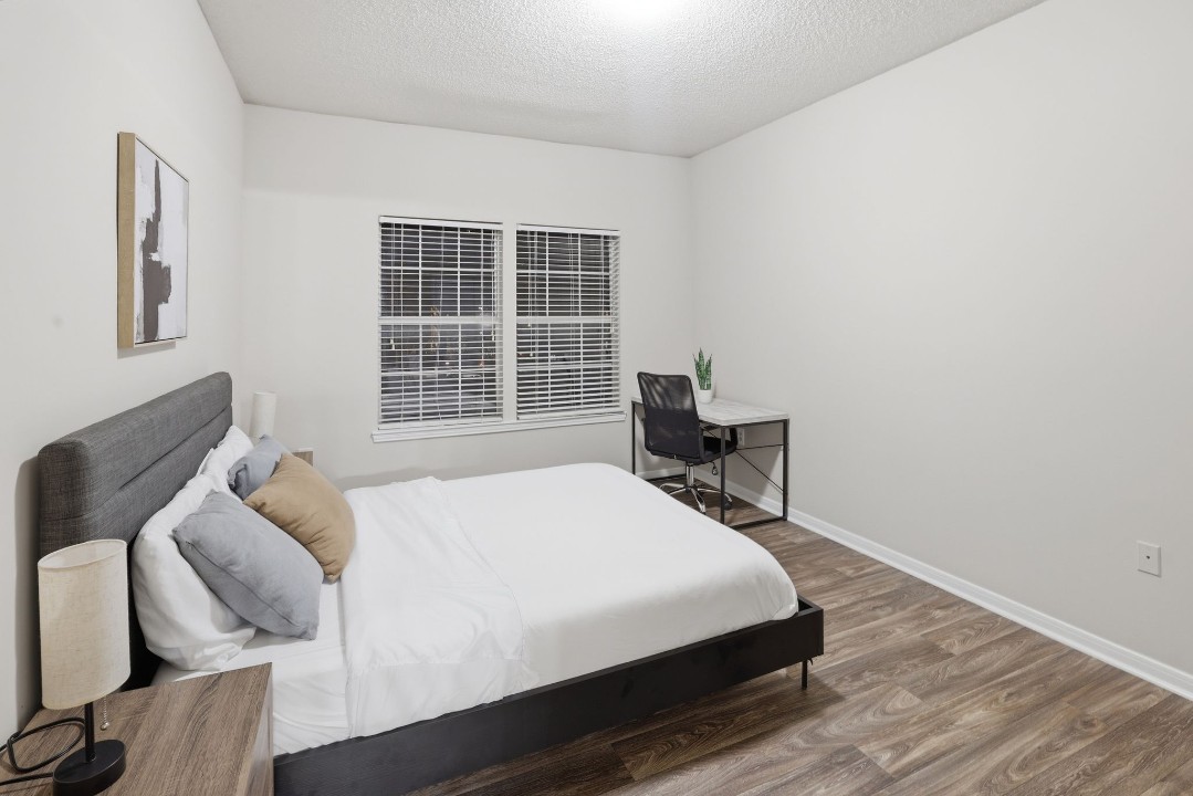 The Avenues of Lakeshore · Unit 2602 2/1